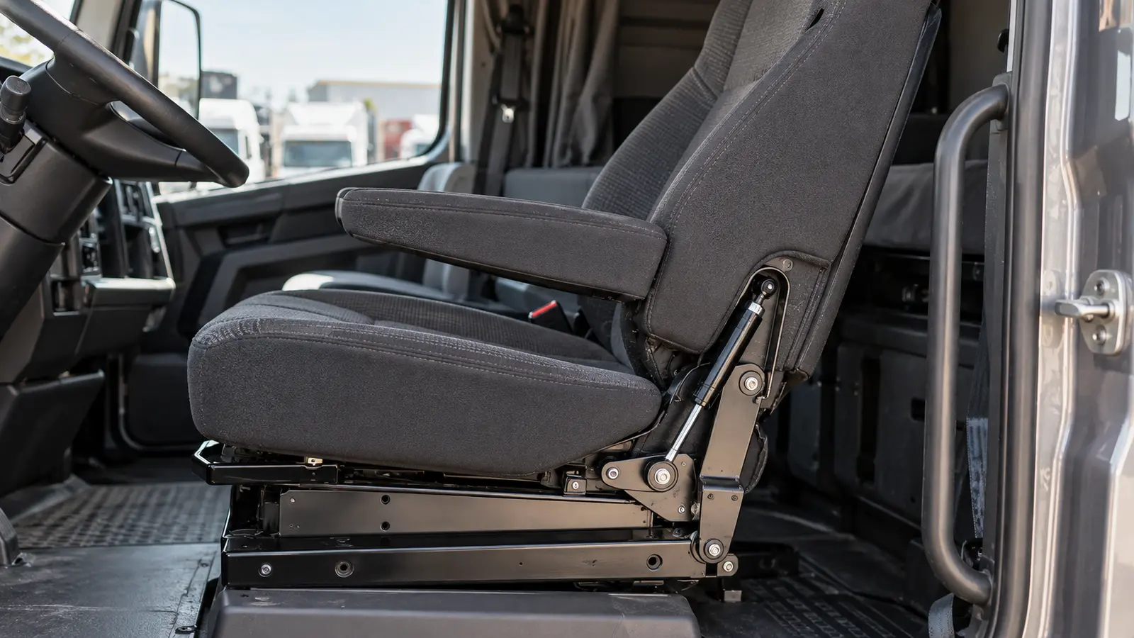 Commercial truck driver seat with NTG lockable seat recline gas strut